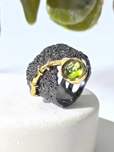 Серебряное кольцо